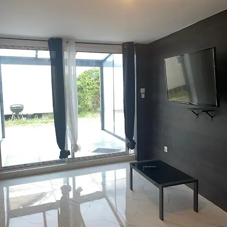 La Colombiere Villa Longvic Exterior photo
